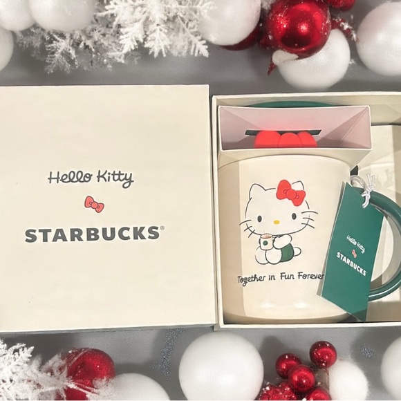 Starbucks x Hello Kitty
